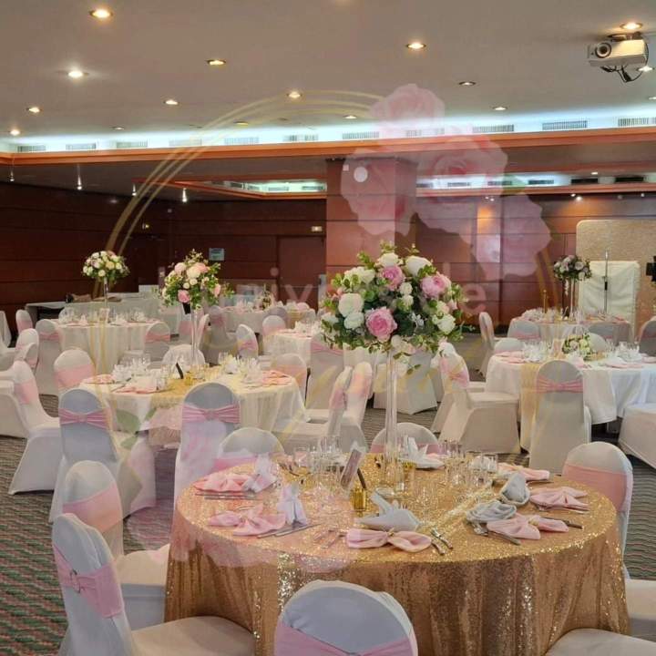 Décoration table des invités baptême Martinique