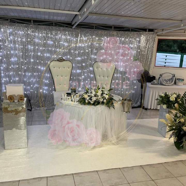 Décoration table des mariés Martinique