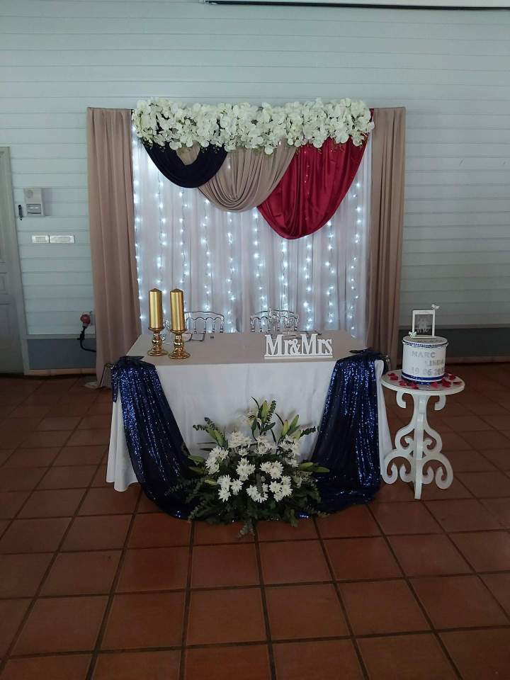 Style de décoration table des mariés Martinique